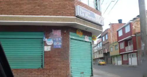 CIGARRERIA LA FLORESTA CALLE 3 68B CON 05 CIGARRERIA LA FLORESTA CALLE 3 68B CON 05